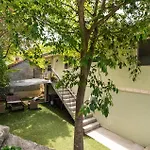 Stunning In With Wifi Apartment *